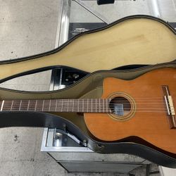 Cordoba 12 natural classic acoustic guitar w/ case 