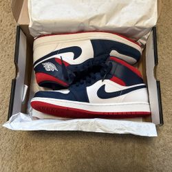 Air Jordan 1 Mid Se