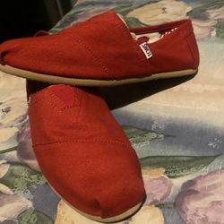 Men Toms Size 10.5