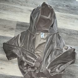 Nike Woman’s Zip Up