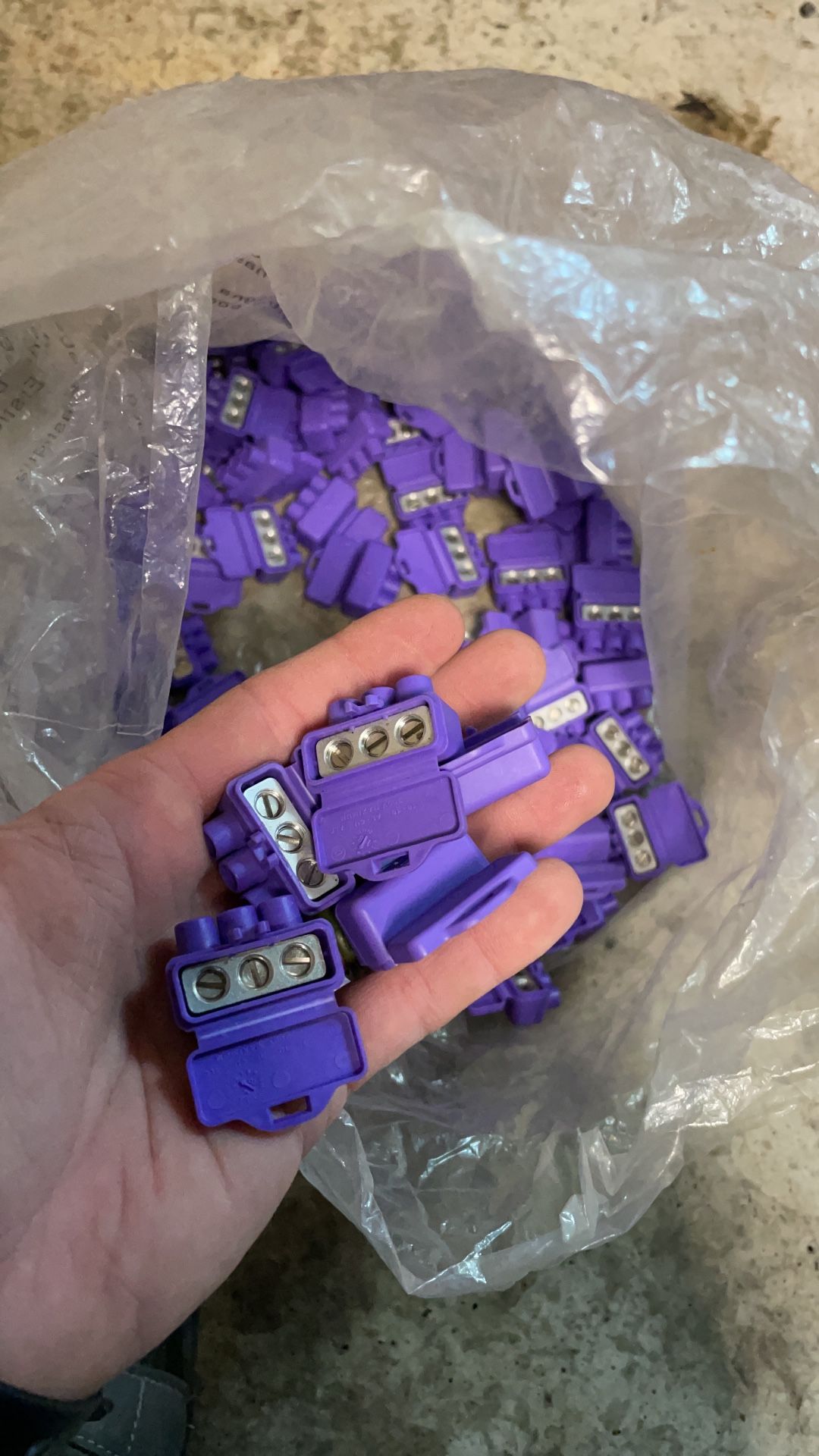 Alumiconns 3 Port