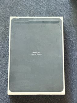 iPad Pro 10.5” Leather Sleeve