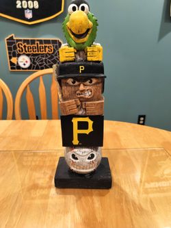 Pittsburgh Pirates Tiki Totem Pole Figurine
