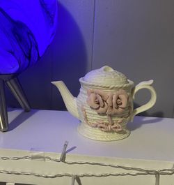 Rose Teapot Candle