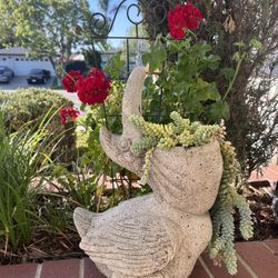 Vintage Pelican Garden Statue Planter Concrete Bird Succulents Heavy Garden Centerpiece Sculpture 