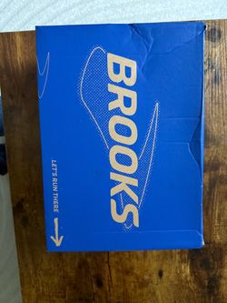Brooks glycerin 23 run shoes