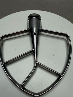 Blazer Original Equipment Series auxiliary halogen light kit (model C1073 KM).
