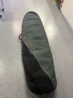 8 ft Dakine Surfboard Bag