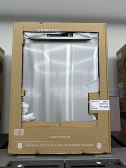 Brand new Samsung 24 in. Front Control Built-In Tall Tub Dishwasher in Stainless Steel with Stainless Steel Tub, ADA Compliant, 52 dBA