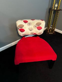 Designer slipper chair