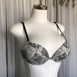 Victoria Secret Push Up Bra 34 B