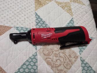 Milwaukee
M12 12V Lithium-Ion Cordless 3/8 in. Ratchet