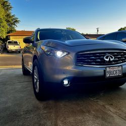 9000$ Salvage title , Camera 360, heated and cooled seats, new shock absorbers, new brake discs and pads, Headlights , interior LED.