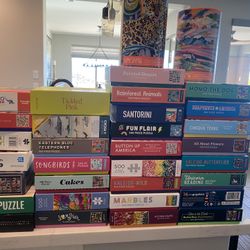 Puzzles 33 Total / Almost All Are 500 Pieces 