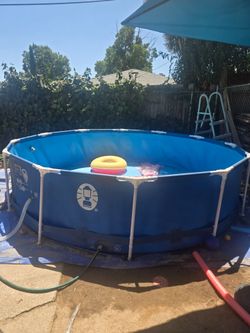 Above ground pool
