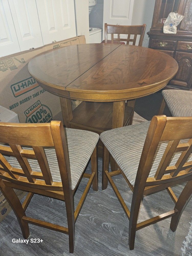 Solid wood table with the extension on the top