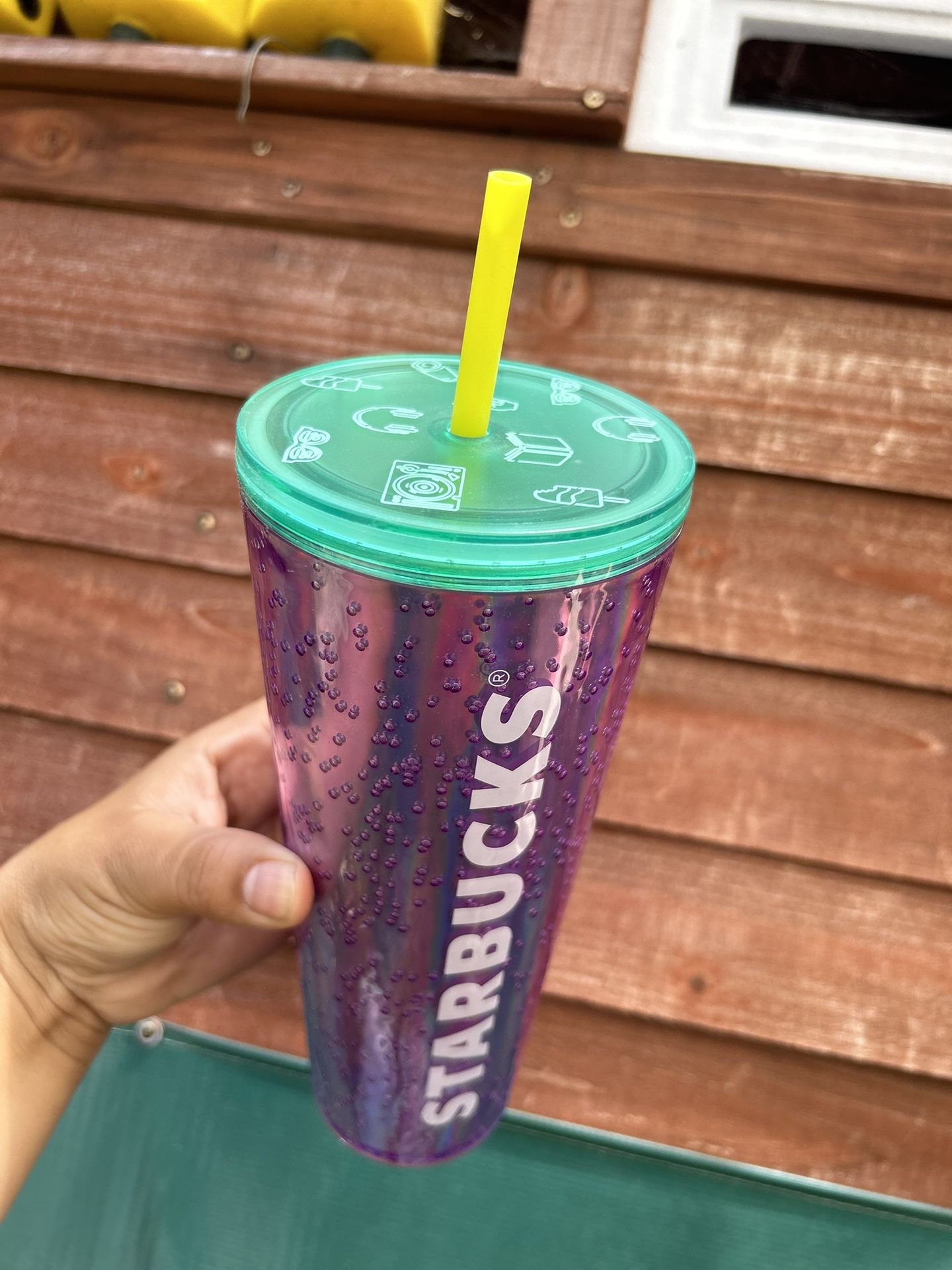  Starbucks Cold Cup Tumbler Venti 24 oz Summer 2022 (Purple  Bubble Emoji) : Toys & Games