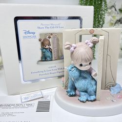 P34 Precious Moments Disney Showcase – “Everything Is Less Scary With A Friend”