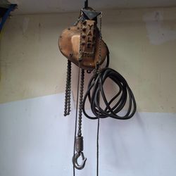 Yale Midget King 1013MMW1 1 Ton 220v 3 Phase Ft Chain Roller Chain Hoist