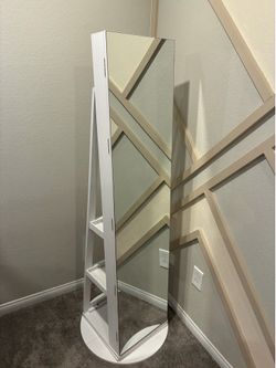 Jewelry stand with mirror and lightsinside