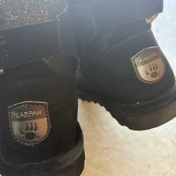 Bearpaw Suede boots, size 9