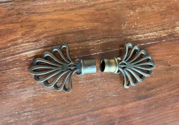 Vintage Curtain Finials - Palmetto Design