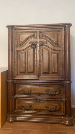 Dresser chest cabinet