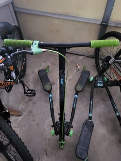 Neon Fliker DLX

Scooter