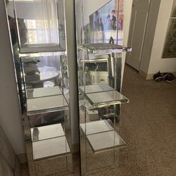 Mirrored wall Shelves