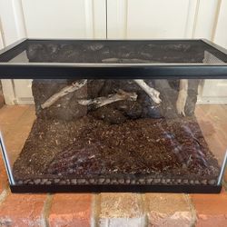10 Gallon Custom Animal Tank $15