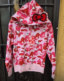 Hello kitty X bape