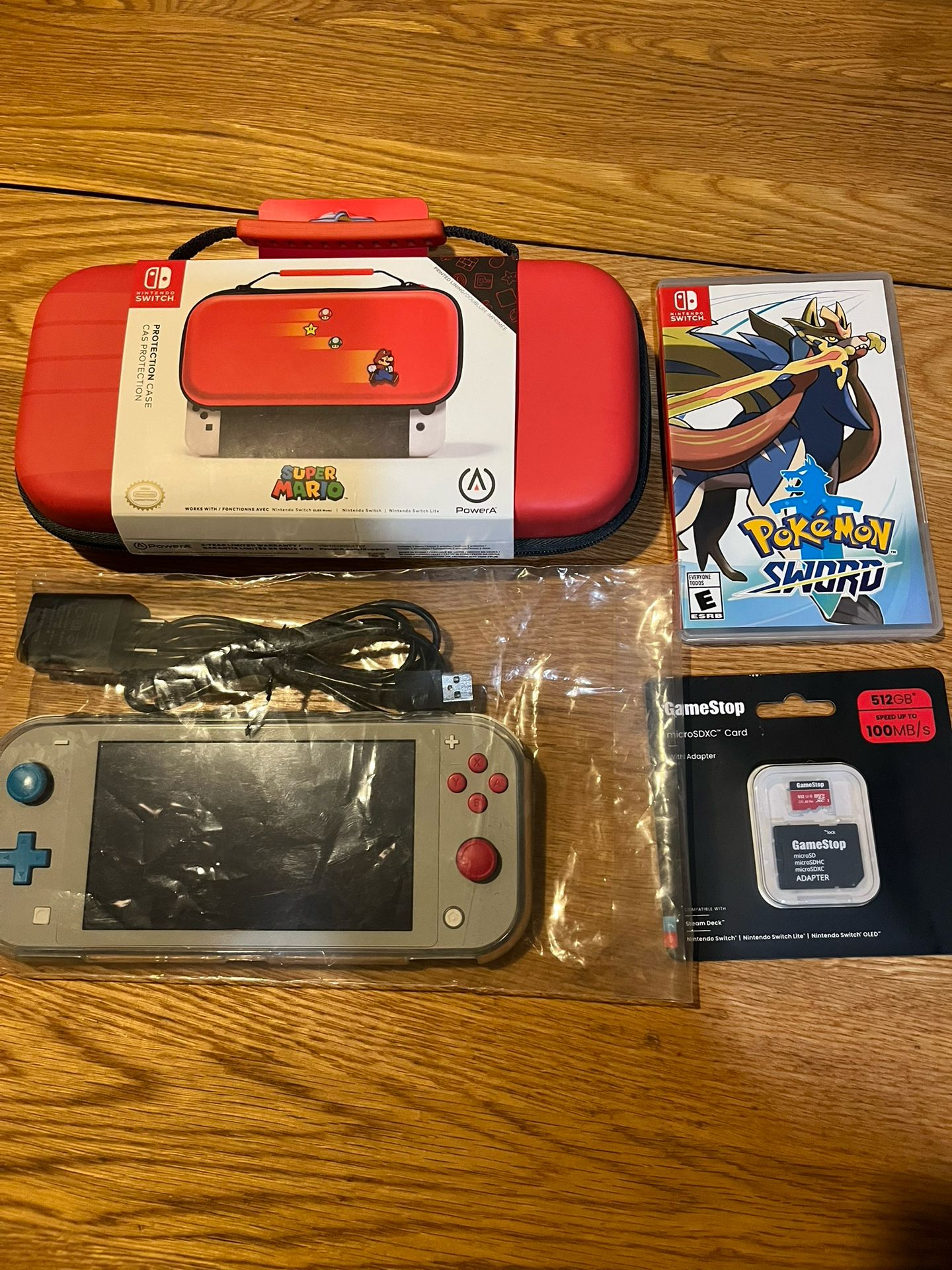 Nintendo Switch Lite Pokémon Sword & Shield Edition Bundle
