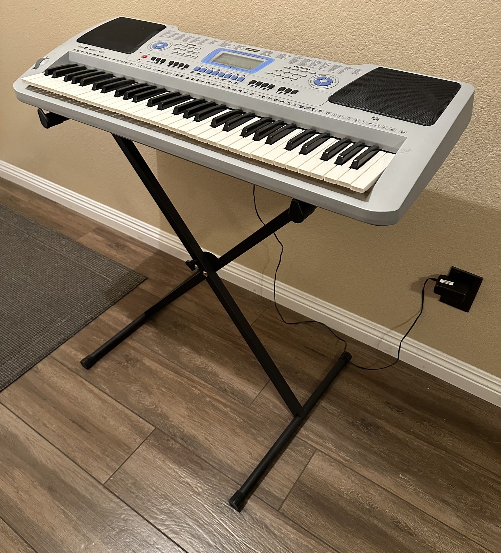 Sharper Image Keyboard, Stand with Plug $15
