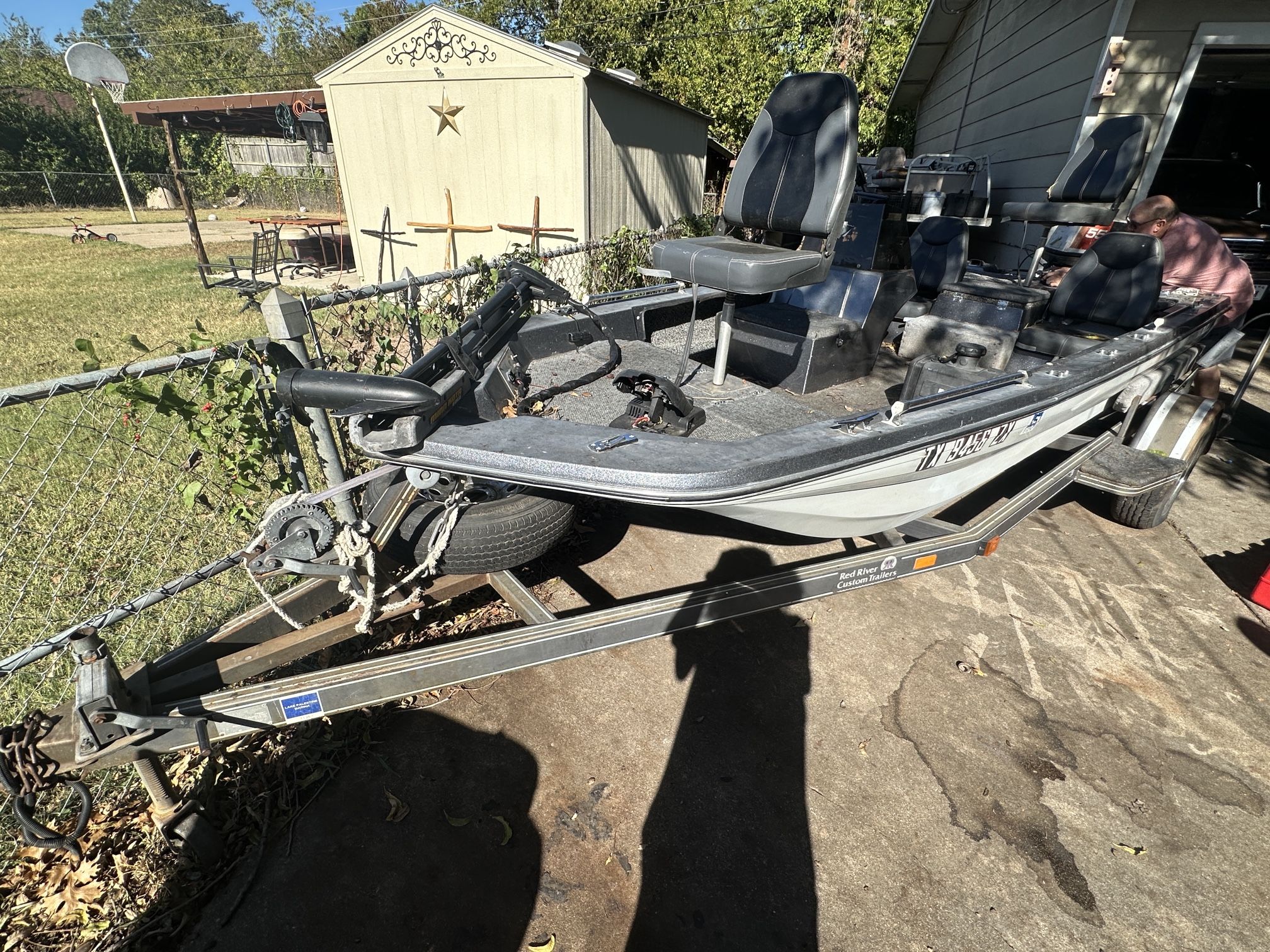 1985 King Fisher Boat