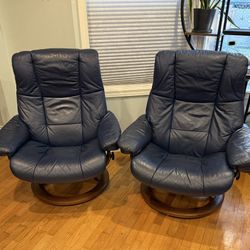 2 Large Stressless Mayfair Recliner Chairs In Dark Blue