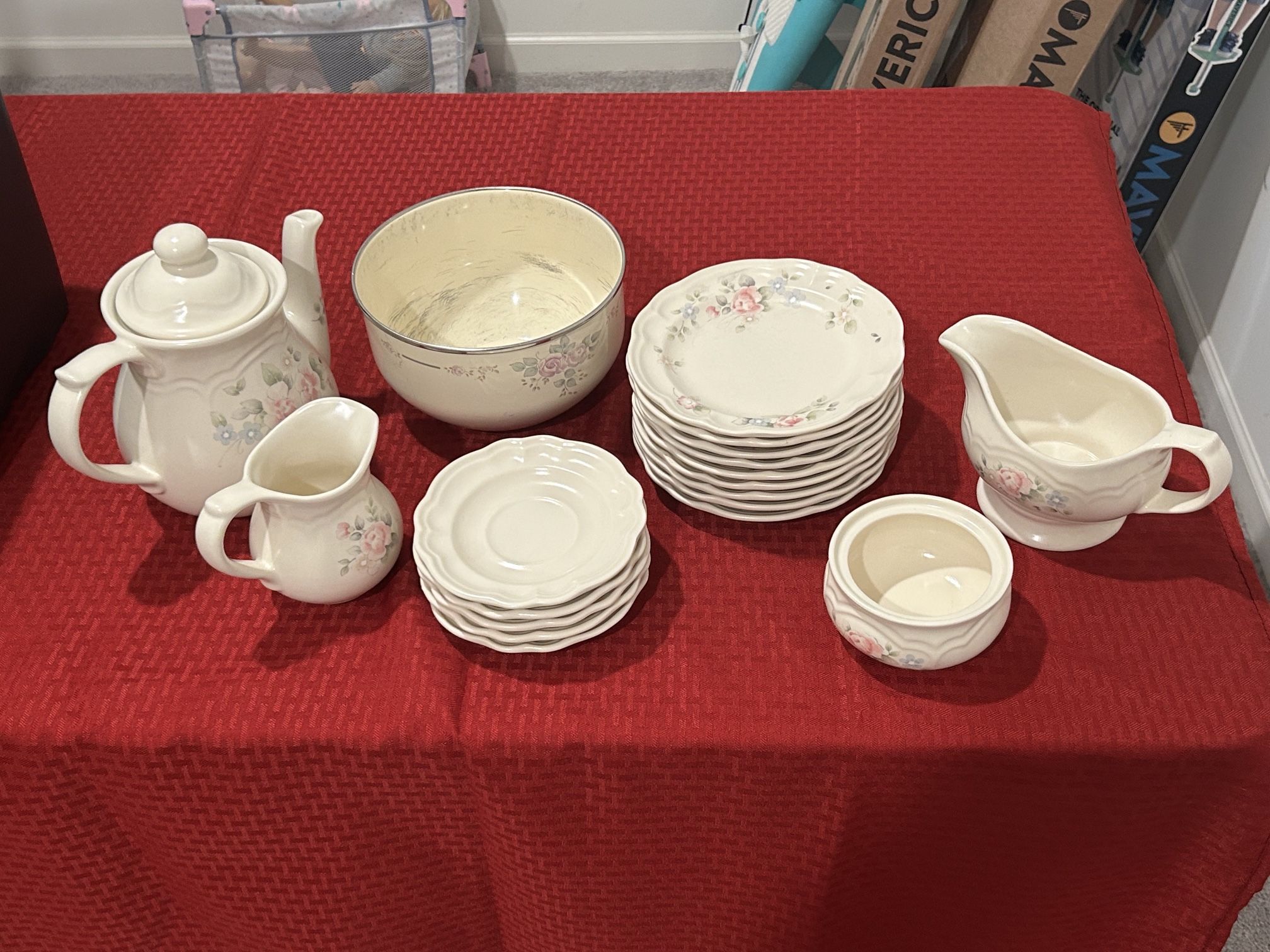 Beautiful Pfaltzgraff Rose Tea Set - Excellent Collection