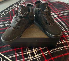 New Jordan Retro 4 Shoe Size 10 Men