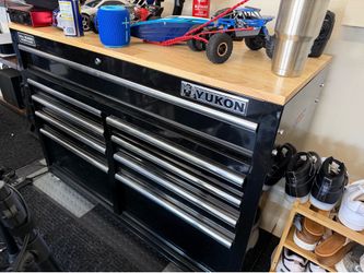 Yukon Rolling Tool Cabinet Chest 9 Drawers