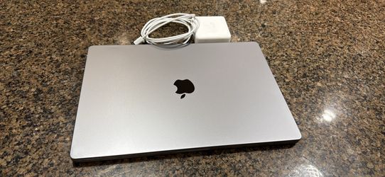 Apple macbook pro M1 16 inch 512 ssd 16 gb ram with original accessories