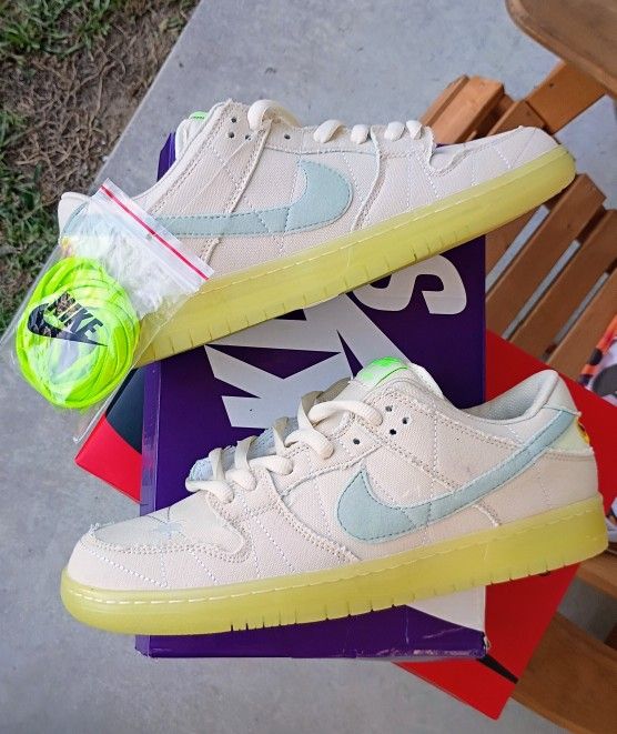Mummy Dunks Men's Size 11