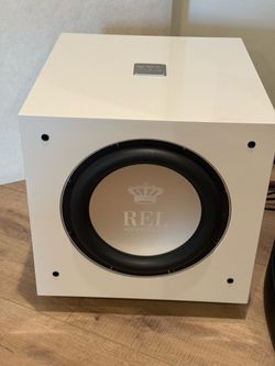 REL 812 subwoofers (pair)