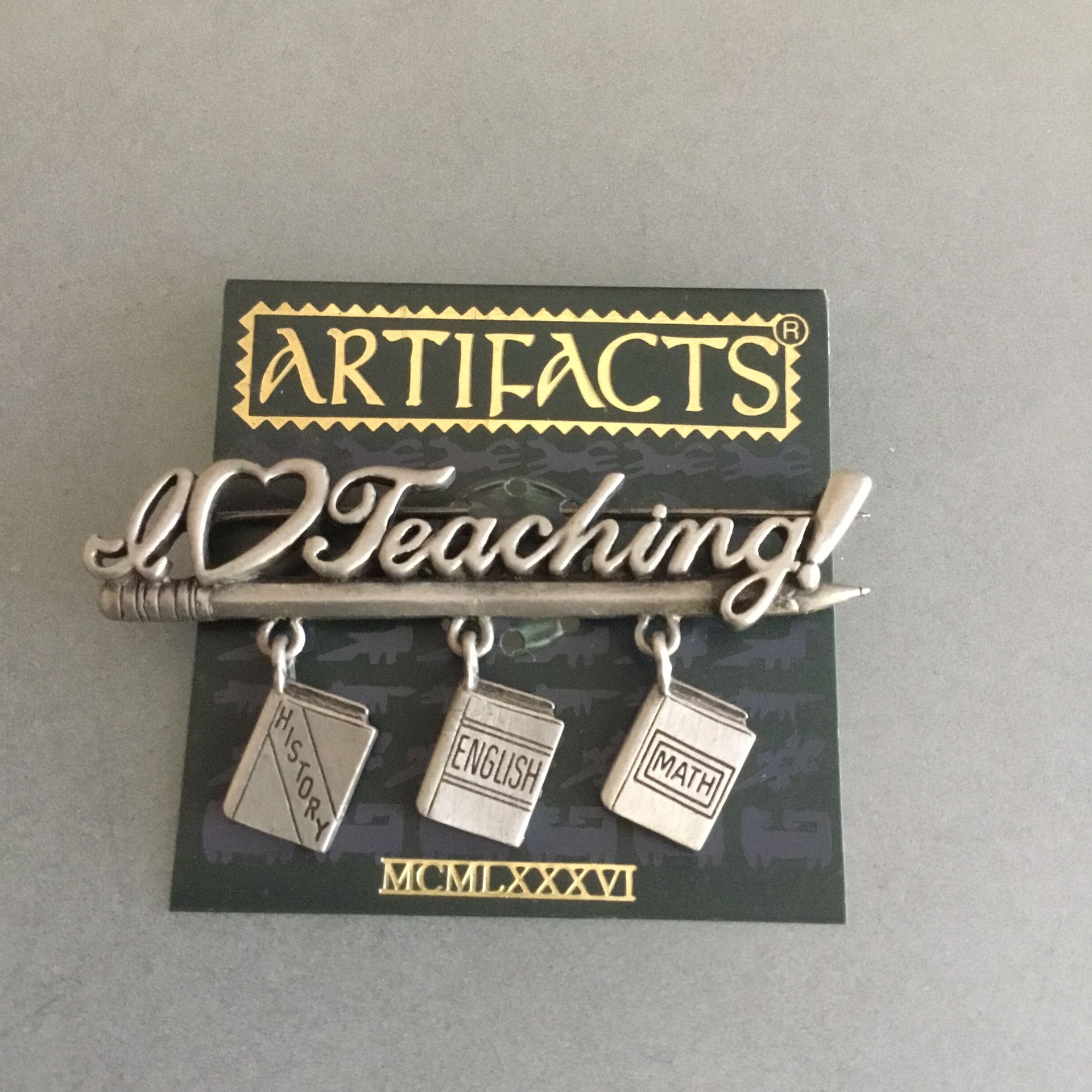 Artifacts JJ Jonette Teachers I Love Teaching Brooch Pin Pencil 3 Dangling Books