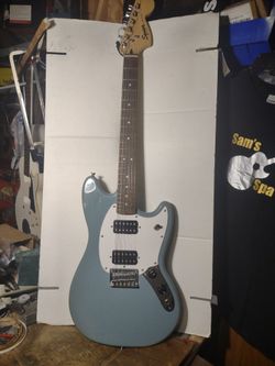 Fender SQUIER HH Mustang Guitar Pro fret-level setup Spa perfect now 199!