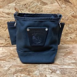 Occidental B3920 CANVAS BOLT BAG – BLACK