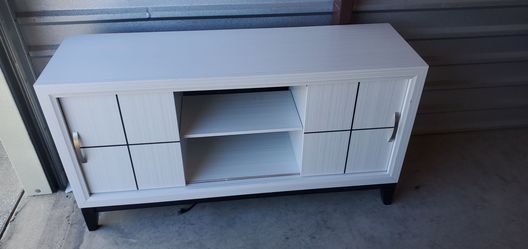 Tv stand white