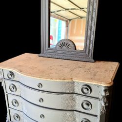 ANTIQUE DRESSER