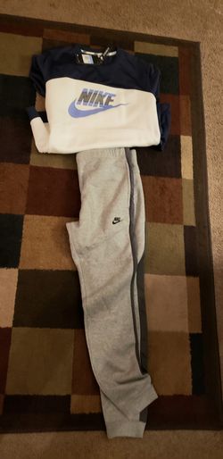 Nike jogger fit. Brand new. Pants S Crew is a M.