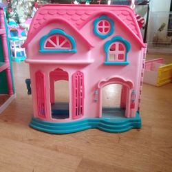 Toy Doll House