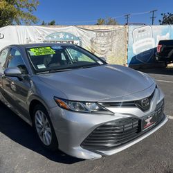 2019 Toyota Camry 