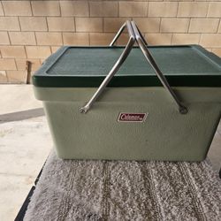 Cooler Ice Chest Coleman Vintage 1970’s